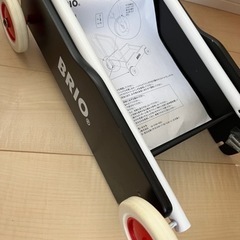値下げしました！BRIO 手押し車の画像