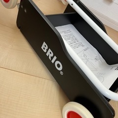 値下げしました！BRIO 手押し車の画像