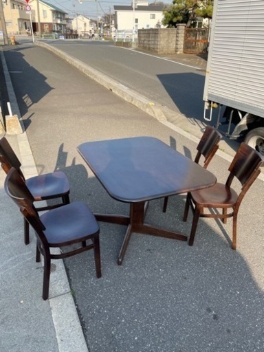 4人掛けダイニングセット