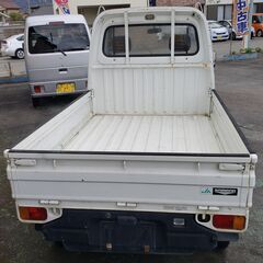 超お買得 軽トラ スバル サンバー ２ＷＤ　低走行距離 年式の割には良いコンディションです。の画像
