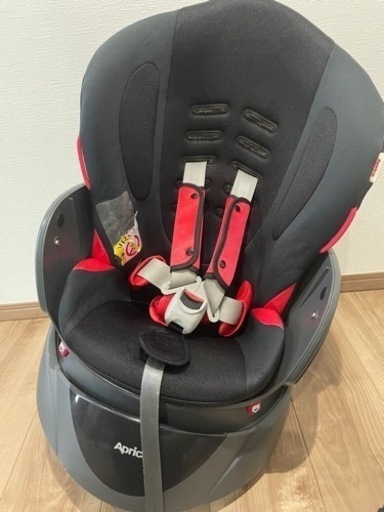 【取引中】チャイルドシート　アップリカ　ディアターンプラス