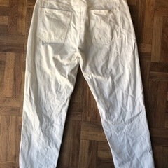 美品♪ ユニクロ　レディース　白パンツの画像