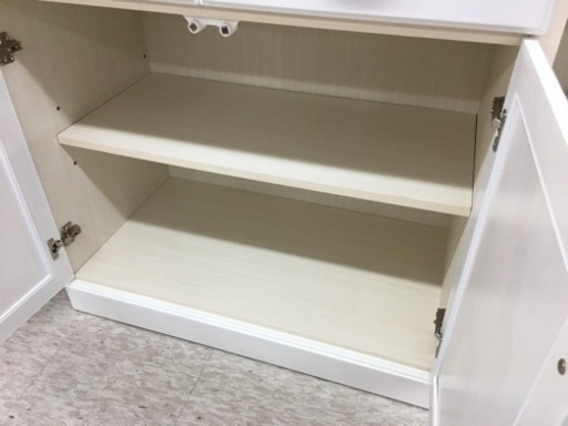 フレンチカントリー　キッチンボード　食器棚