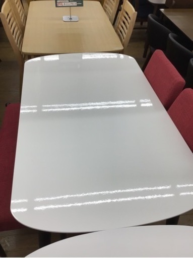 KP-32【ご来店頂ける方限定】新入荷　アウトレット　ベンチダイニング4点セット　白×赤