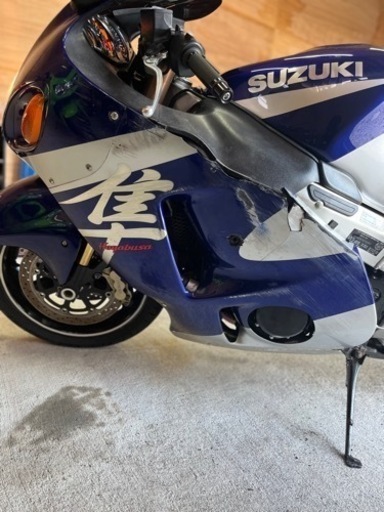GSX1300R ハヤブサ 隼(JS1GW71A)車検 R5/7迄 実働 現状販売 千葉の GSX1300R ハヤブサ 隼(JS1GW71A)車検 R5/7迄 実働 現状販売 千葉の