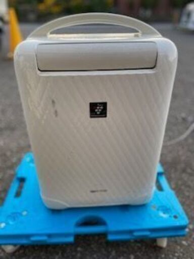 シャープ製　高濃度プラズマクラスター　冷風・衣類乾燥除湿機　　　　　　　　　　87
