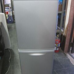 パナソニック 138L 冷蔵庫 NR-B147W-S 2015年製の画像