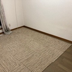 タイルカーペットの画像