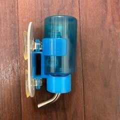 ハムスター用　給水器の画像