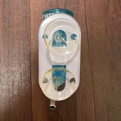 ハムスター用　給水器の画像