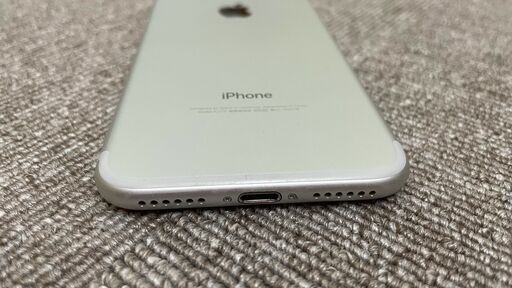 iPhone7 128GB シルバー SIMフリー