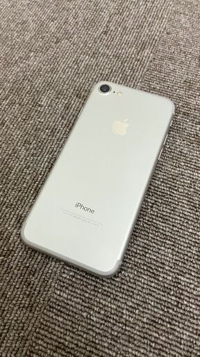 iPhone7 128GB シルバー SIMフリー