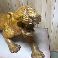 祝！阪神優勝記念価格٩( ᐛ )و 虎の彫刻物の画像