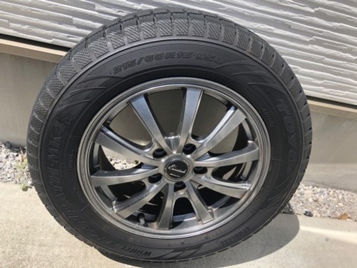 【値下げ！】ホンダ　ヴェゼル　スタッドレスタイヤ　215/60R16