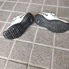 キッズサッカーシューズ　18cmの画像