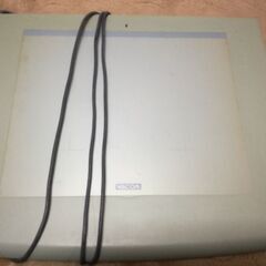 ジャンク品：ペンタブレットWacomIntuos2