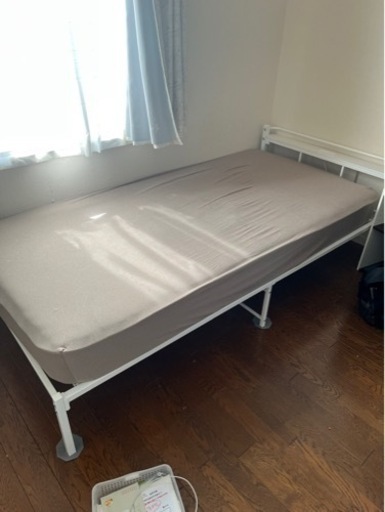 美品！パイプベッド　シングル　マットレス付き