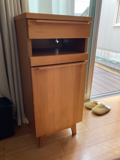 電話台　ディノス