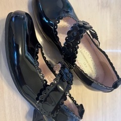 セレモニーシューズ　キッズ18cm 黒エナメル試着のみの画像