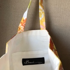 お値下げしました　マロンブイ　布製バッグ(花柄)の画像