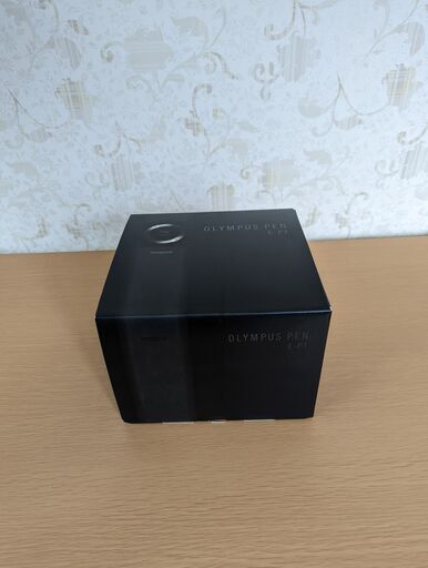 未使用 OLYMPUS PEN E-P7 オリンパス ミラーレス一眼カメラ ボディのみ