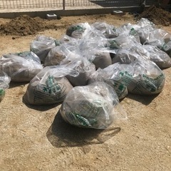 新築から出たサバ土、真砂土　好きなだけどうぞ！