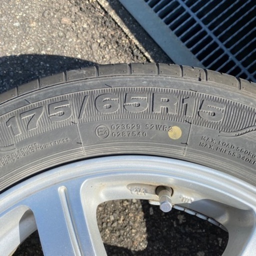 【中古】夏タイヤホイール4本セット　175/65R15