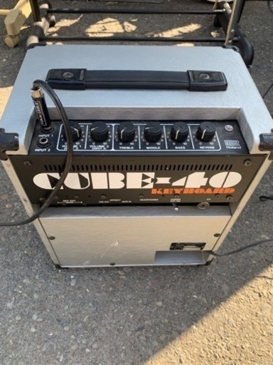 【中古品・引き取り限定】ヤマハYAMAHA シンセサイザー DX-7&ローランド キーボードアンプ CUBE CK-40