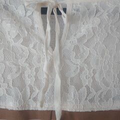 ボーダー柄とレース切替のワンピースの画像