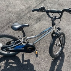 自転車　16インチ　GIANT  ジャイアント　子供用自転車
