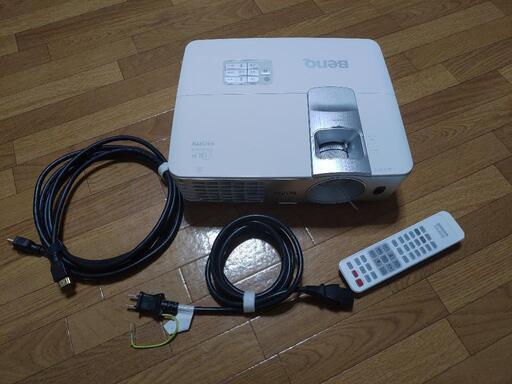 BenQ DLP フルHDホームプロジェクター W1070