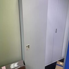 スチールロッカー　直接引き取り条件 池袋駅徒歩５分