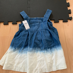 【新品 タグ付き】GAP 90cm☆ワンピース