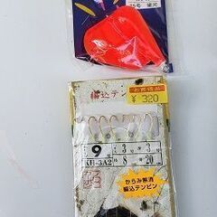 カワハギ釣りのハリ、おもり、反射板の画像