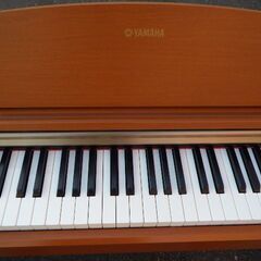 YAMAHA　ヤマハ YDP-151C　ARIUS　アリウス　電子ピアノ　88鍵　デジタルピアノ　ニューチェリー調　椅子付き　説明書有り　2006年製　￥26,180税込の画像