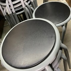 1個３００円　必要数にて　丸椅子　丸イスの画像