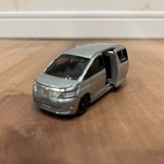 TOMICA ヴェルファイア