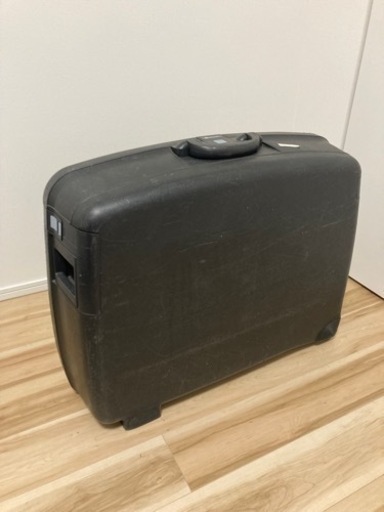 Delsey デルシー スーツケース　黒