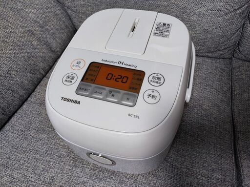 炊飯器　3合炊き　東芝　RC-5XL　2019年製