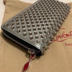 クリスチャンルブタン　ラウンドファスナー長財布 