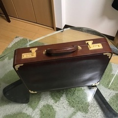 アタッシュケース