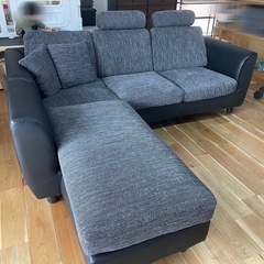 決まりました　LOWYA 3人掛けソファの画像
