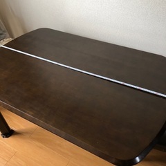 テーブル、イス