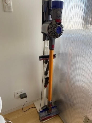 ダイソン Dyson V8 Fluffy Extra スタンドセット