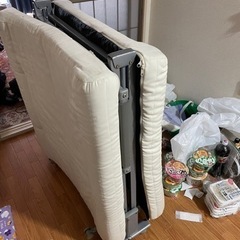 折り畳みベッド