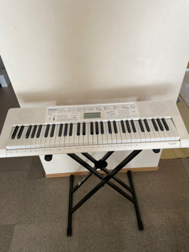 CASIO 電子ピアノ　LK-114