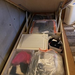 ベッド(はね上げ式収納つき)の画像