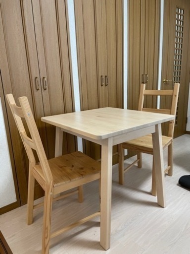 【終了】IKEA 2人用ダイニングテーブル