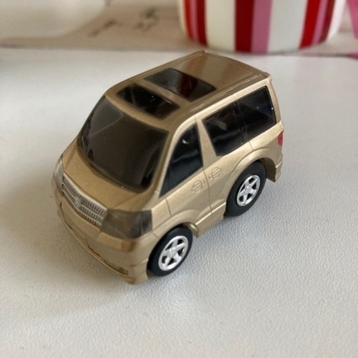 アルファードチョロQ