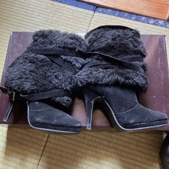 ニーハイヒール＆ショートの画像